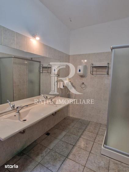 Spațiu comercial, de 640 mp, în Central