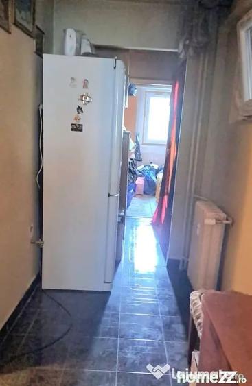 Apartament cu 2 camere decomandat în Valea Oltului