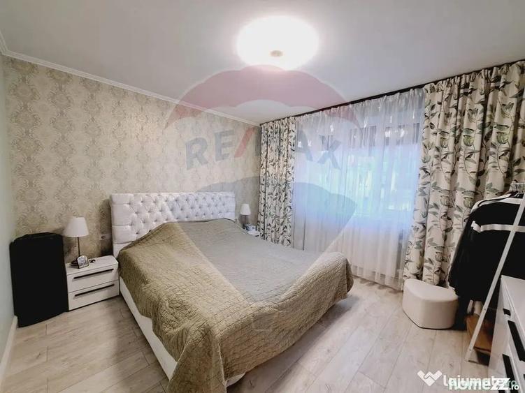 Casă cu 5 camere cu Teren 2100 Mp în Hidiș