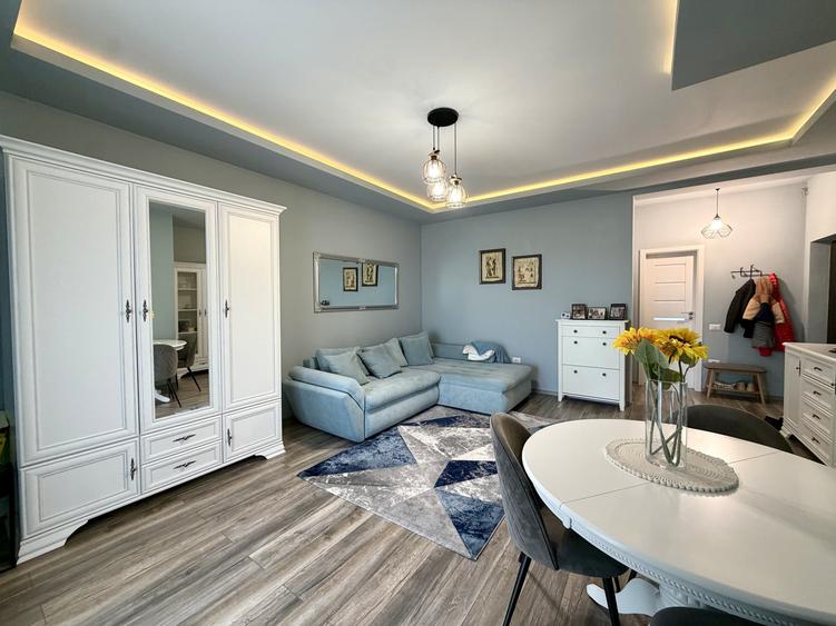 Apartament cu 2 camere semidecomandat, mobilat în Dumbrăvița