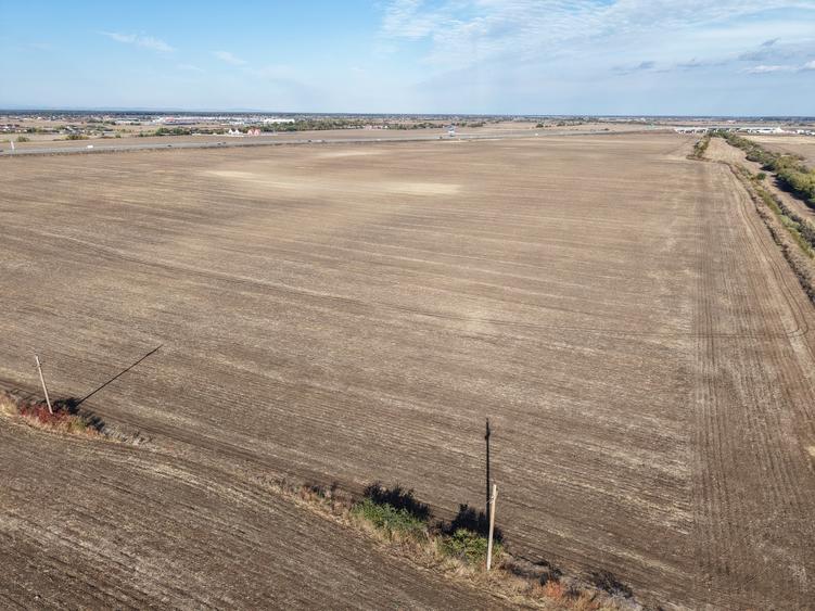 Teren agricol extravilan de 142629 mp, în Balotești