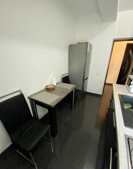 Apartament cu 3 camere decomandat în Militari