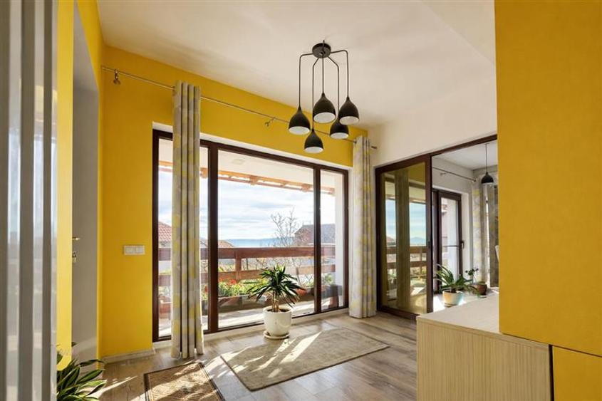Casă individuală cu 5 camere cu Teren 920 Mp în Simeria