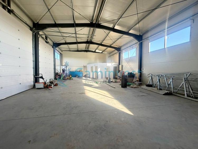Spațiu industrial, de 250 mp, în Leș