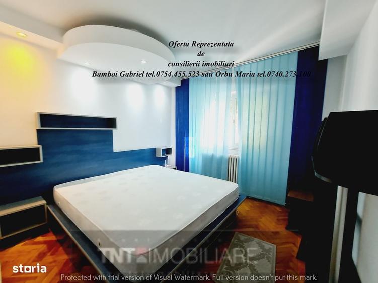 Apartament cu 3 camere decomandat în Central