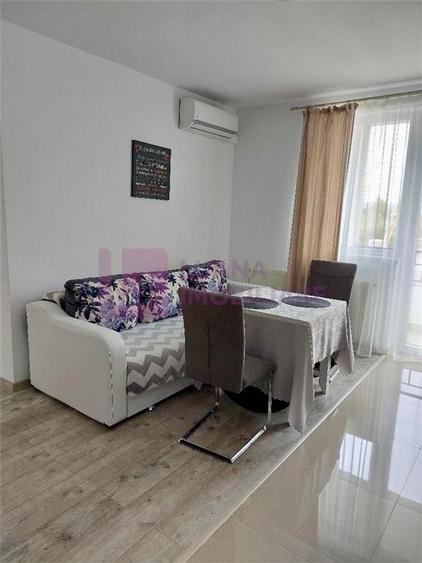 Apartament cu 2 camere decomandat în Aeroport