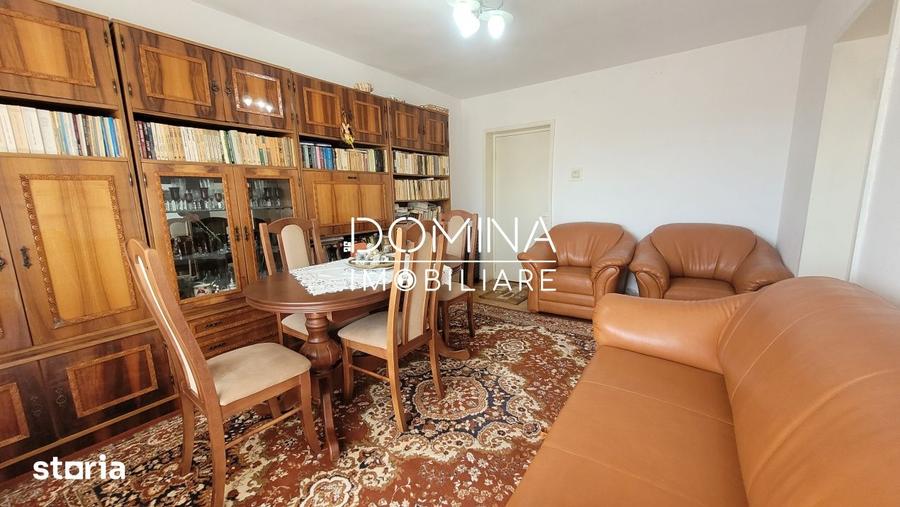 Apartament cu 3 camere decomandat în Teilor