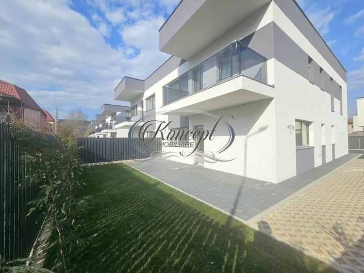 Duplex cu 5 camere cu Canalizare în Florești