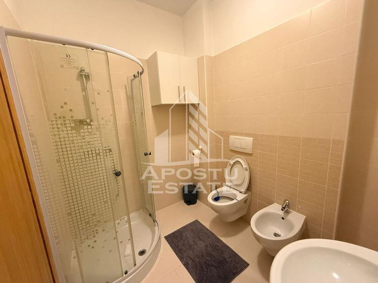 Apartament cu 3 camere decomandat, mobilat în Dumbrăvița