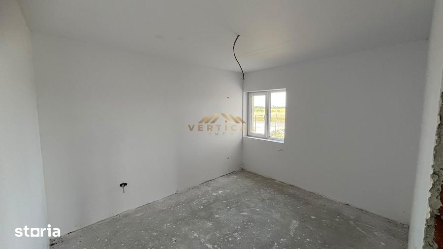 Casă cu 3 camere cu Teren 383 Mp în Giulești