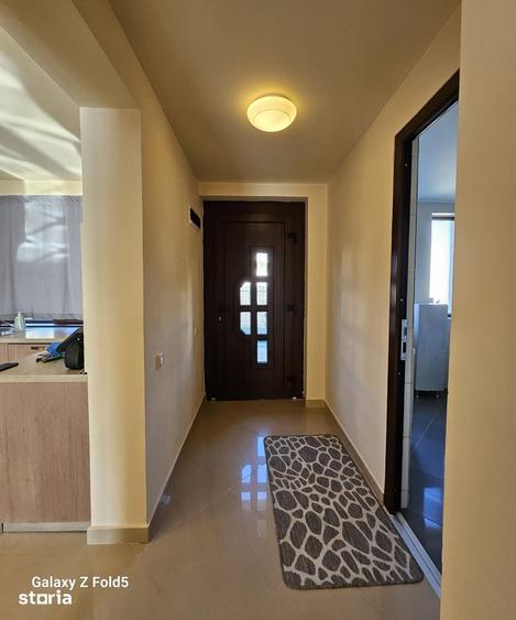 Casă cu 4 camere cu Teren 490 Mp în Central