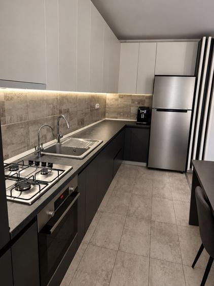 Apartament cu 2 camere decomandat în Tomis Plus
