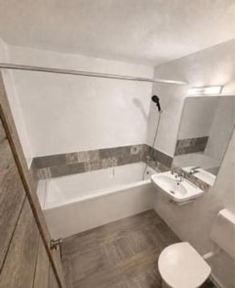 Apartament cu 3 camere decomandat în Chișinau