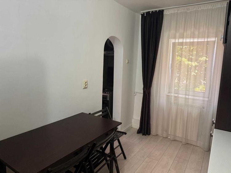 Apartament cu 2 camere decomandat în Obor
