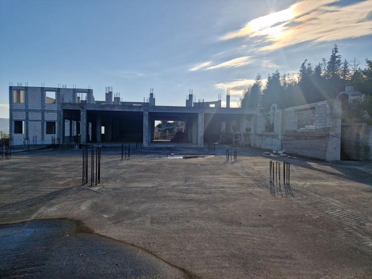 Spațiu comercial, de 1,400 mp, în 700