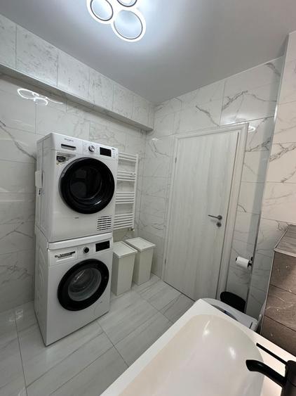 Apartament cu 3 camere decomandat în Fundeni