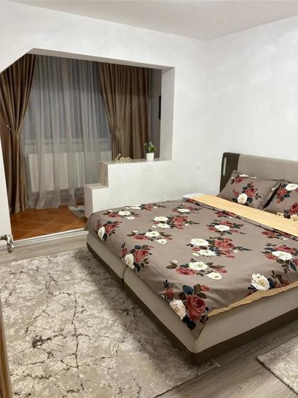 Apartament cu 3 camere decomandat în Fortuna