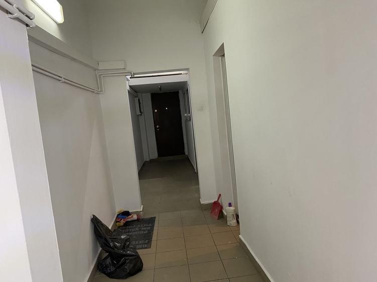 Spațiu comercial, de 80 mp, în Nicolae Bălcescu