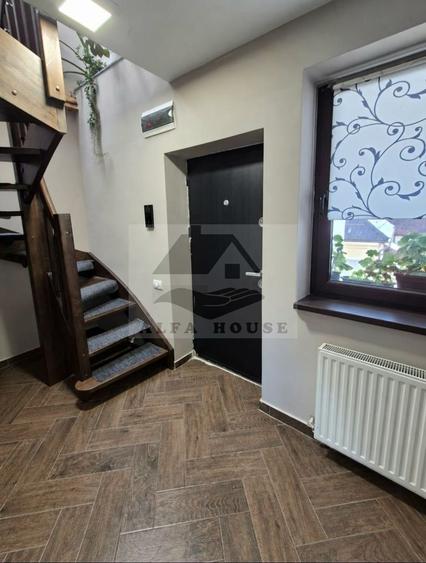 Apartament cu 4 camere decomandat, mobilat în Tractorul
