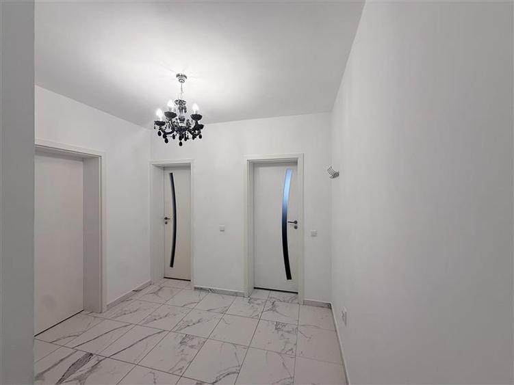 Apartament cu 2 camere decomandat în Aeroport