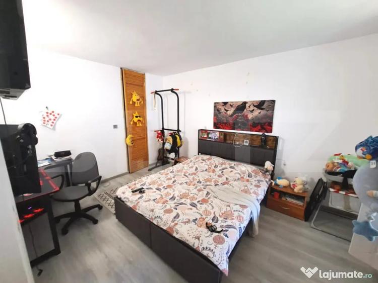 Casa spa?ioasa cu livada, teren de 1.690 mp ?i panouri - 3