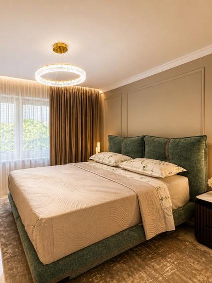 Apartament cu 3 camere decomandat, mobilat în Central