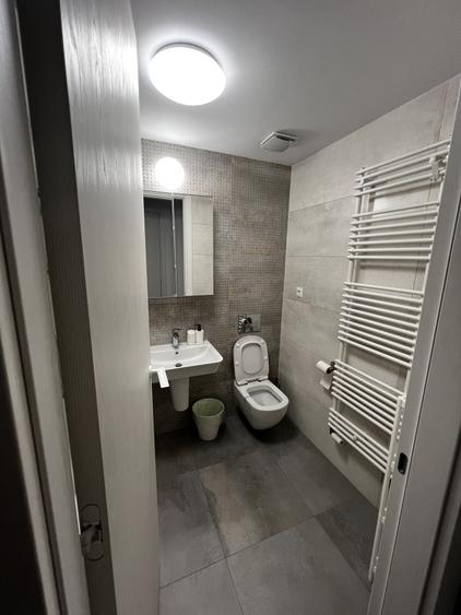 Apartament cu 3 camere decomandat, mobilat în Pipera