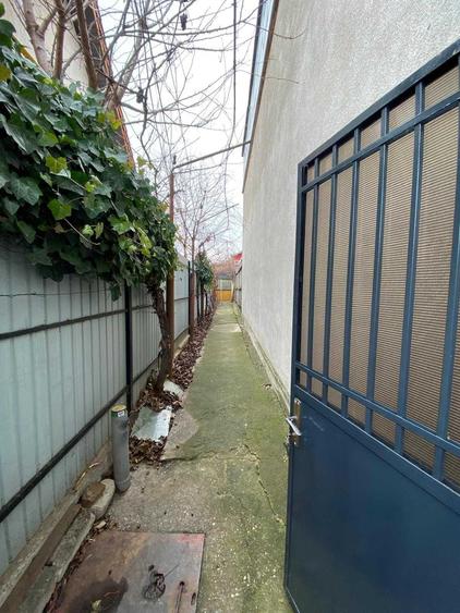 Casă cu 3 camere în Apollo