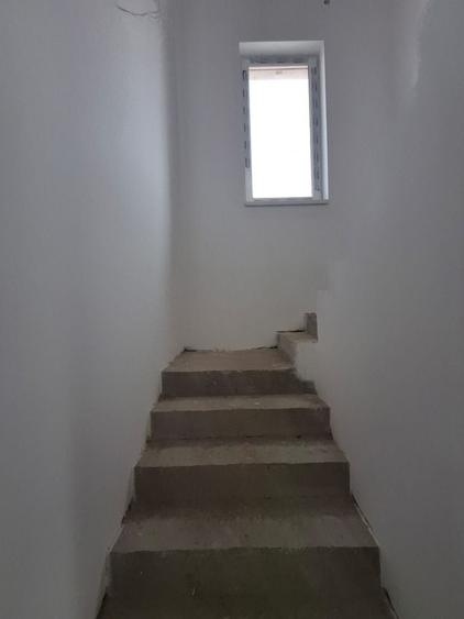 Duplex cu 3 camere cu Canalizare în Șelimbăr
