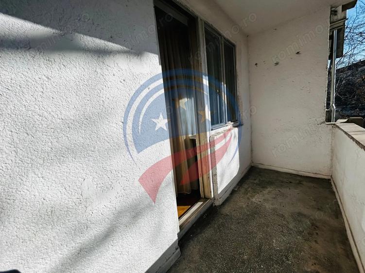 Apartament cu 4 camere decomandat în Central