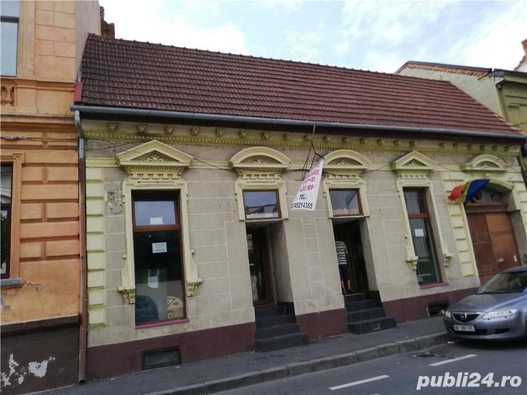 Spațiu comercial, de 430 mp, în Central