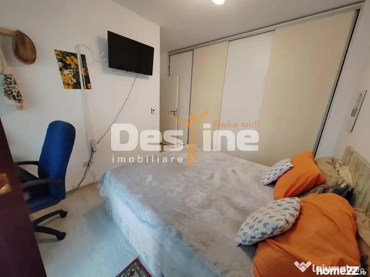 Apartament cu 3 camere decomandat în Valea Adâncă