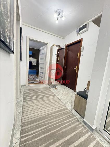 Apartament cu 3 camere decomandat, mobilat în Tomis Nord