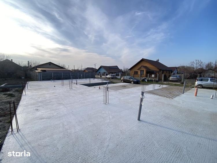 Teren de 704 mp, în Sânmihaiu Român