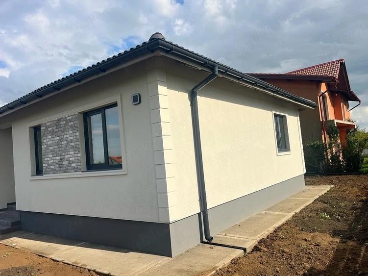 Casă cu Teren 388 Mp în Șag