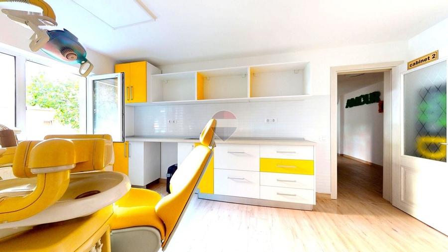 Apartament cu 2 camere decomandat în Calea București