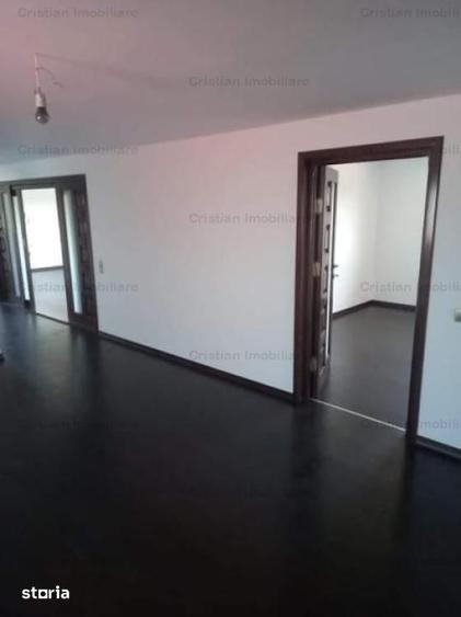 Super VILA P+1+ M 310mp construiti Teren 470mp Brailita - 3