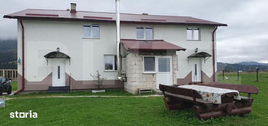 Casă cu 7 camere cu Teren 1750 Mp în Poiana Stampei