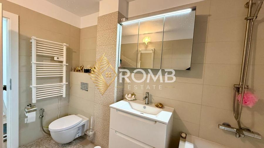 Apartament cu 3 camere semidecomandat, mobilat în Florești