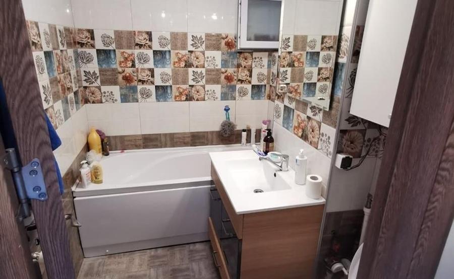 Apartament cu 3 camere decomandat în Giurgiului