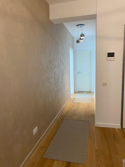 Apartament cu 3 camere decomandat, mobilat în Băneasa
