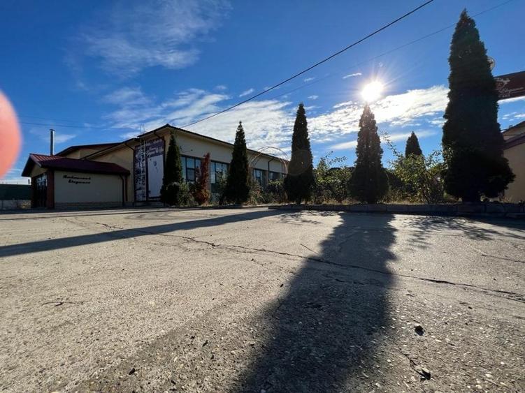 Spațiu comercial, de 768 mp, în Nord