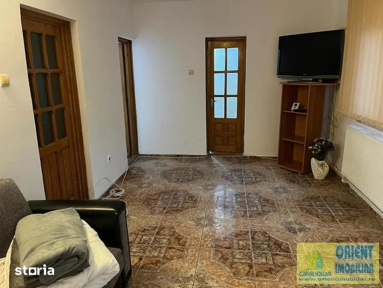 Casă cu 6 camere cu Teren 250 Mp în Cumpăna