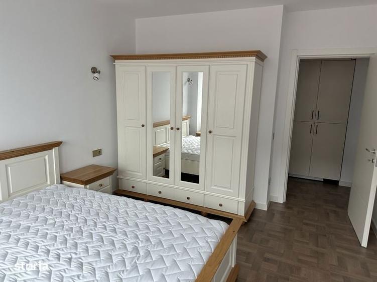 Apartament cu 3 camere în Letea Veche