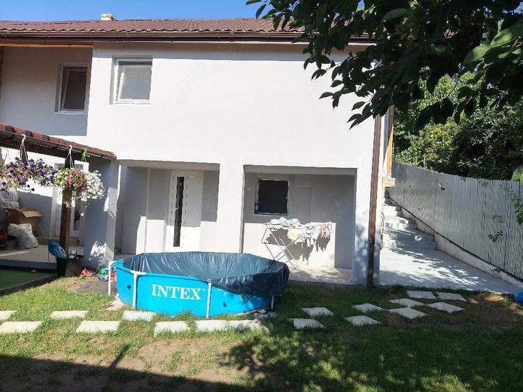 Casă cu Teren 290 Mp în Central