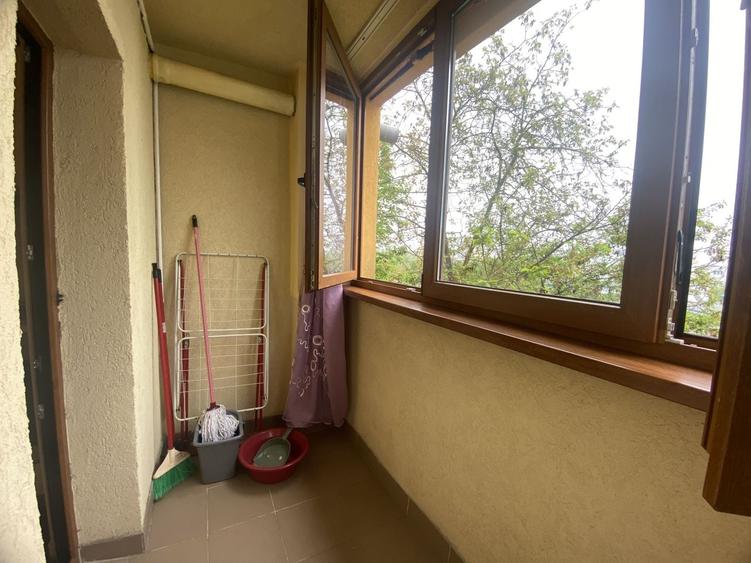 Apartament cu 2 camere decomandat, mobilat în Zorilor
