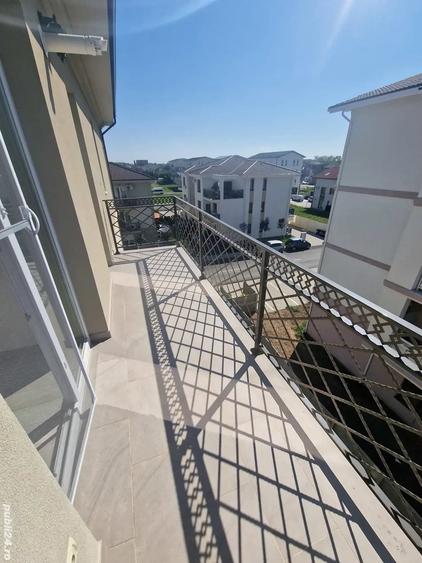 Apartament cu 2 camere decomandat în Giroc