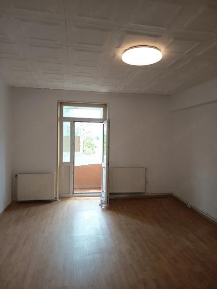 Apartament cu 2 camere semidecomandat în Mihail Kogălniceanu