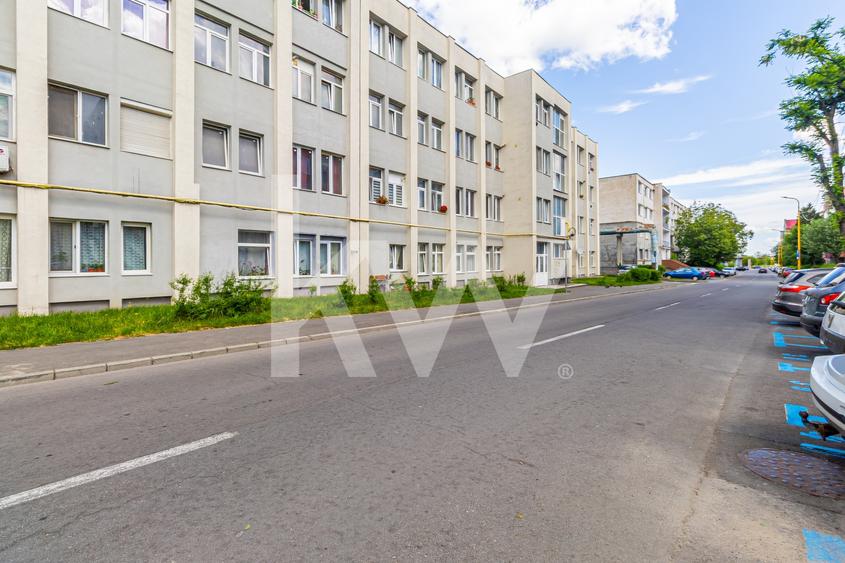 Apartament cu 2 camere decomandat, mobilat în Noua