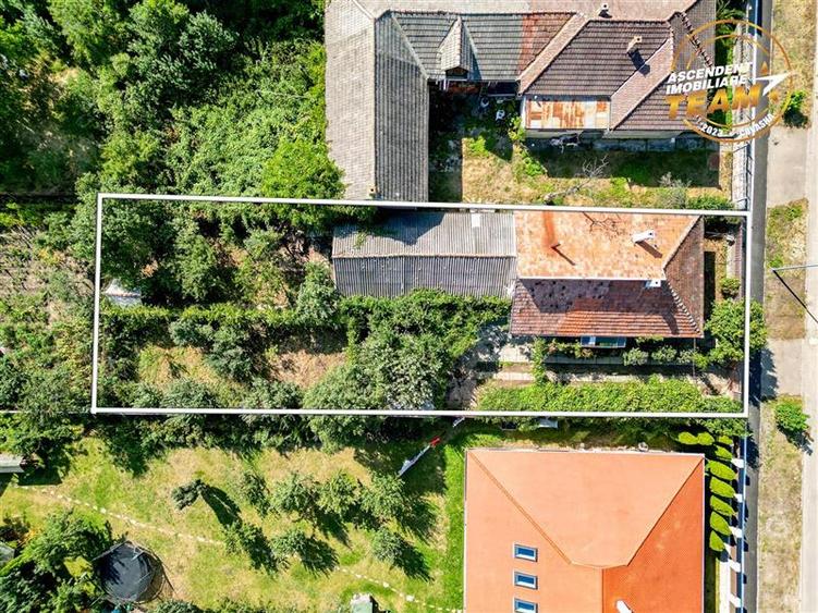 Casă individuală cu 3 camere cu Canalizare în Simeria
